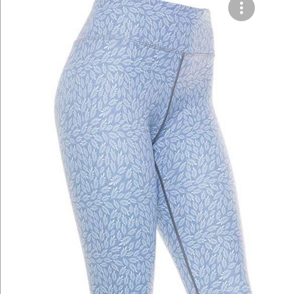 Compressionz 3/4 leggings blue floral sz medium